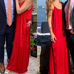 Martinet Noir’s silk red dress